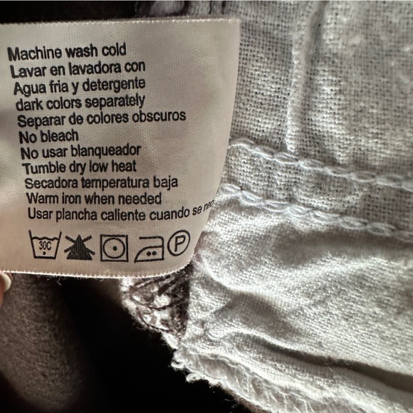 Calvin Klein Short 26” inseam  Stretchy Corduroy Jeans (10) - Picture 10 of 10